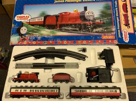 Rare Hornby R9073 ‘james Passenger Electric Train Set Thomas And Friends