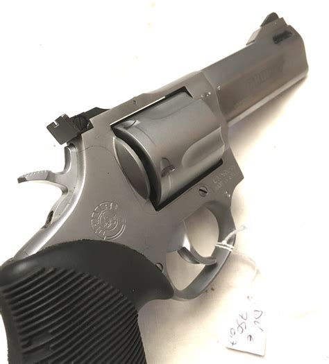 Revolver Taurus Tracker Calibre 44 Mag