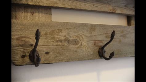 Garderobe is a social media app for fashion inspiration. Garderobe selber bauen aus Europaletten - YouTube