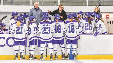 Womens Hockey East All In For Holy Cross