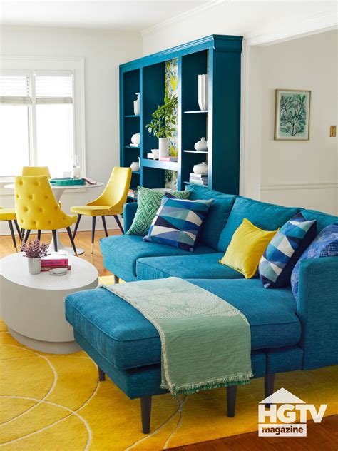 A Contemporary Living Room From Hgtv Magazine Living Room Turquoise