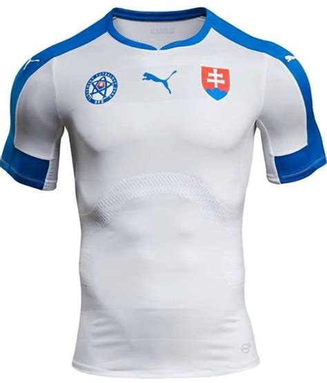 Le groupe e de l'euro 2021 est à l'honneur ce lundi 14 juin avec ce duel entre la pologne et la slovaquie. Slovaquie Euro 2016 les maillots de foot officiels