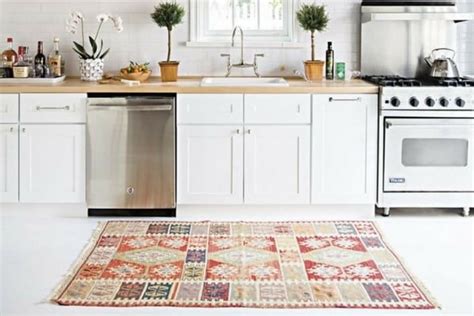 Get 5% in rewards with club o! How To Choose The Best Kitchen Rugs - The Rug Seller