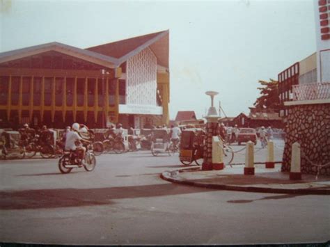 Pasar payang atau pasar besar kedai payang merujuk kepada pasar besar di kuala terengganu. Laman Hikmah A3manulna3m: Kuala Terengganu, Pusat Ekonomi ...