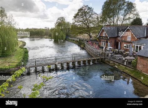 Bridge River Test At The Mayfly Riverside Pub Fullerton Stockbridge