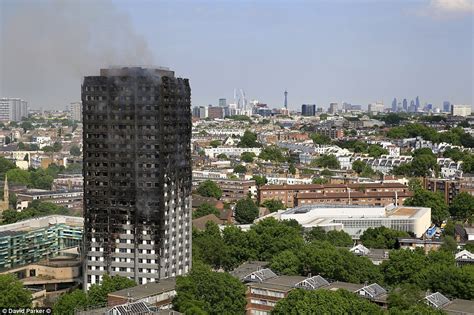 How The Grenfell Tower Fire Unfolded In 15 Minutes Daily Mail Online