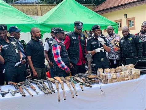 Kyari is a decorated deputy commissioner in the nigeria police force. Photos Of Kidnappers Arrested By Abba Kyari & His Team ...