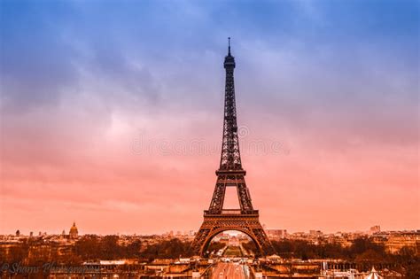 Torre Eiffel Una De Las Maravillas Del Mundo En París Francia Imagen