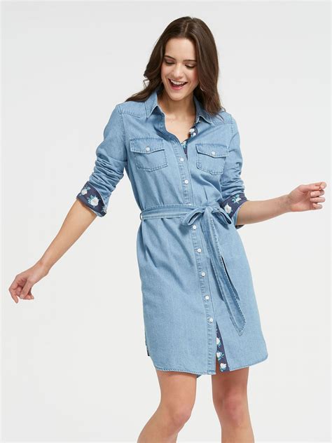 Basically no long rallies at all so far remember djoko's just getting warmed up at the moment. Belted Chambray Shirtdress- Clothing | Draper James ...