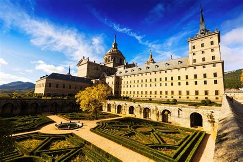 Excursi N A El Escorial Y Al Valle De Los Ca Dos Desde Madrid