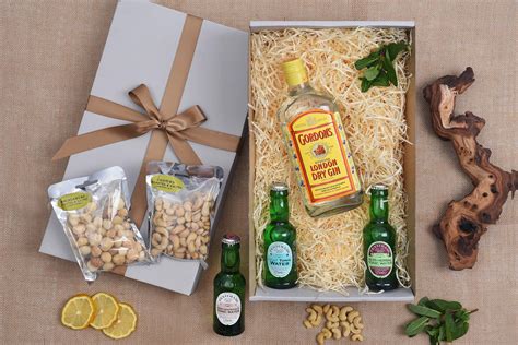 Whether you are looking for a gift for your wife, girlfriend, mother, best friend or work colleague, we have some extra special gift ideas for all the women that you adore. Gin & Tonic Gift With A Range Of Savoury Snacks | Hamper World