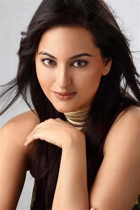 سوناكشي سينها Sonakshi Sinha