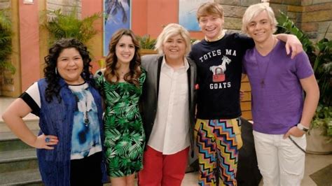 Exclusive Its A Sibling Showdown On Austin And Ally When A Modern