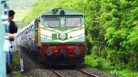 1 trains from chandigarh cdg to kochuveli kcvl. WDP-3A KERALA SAMPARK KRANTI EXPRESS CROSSING SAWANTWADI ...