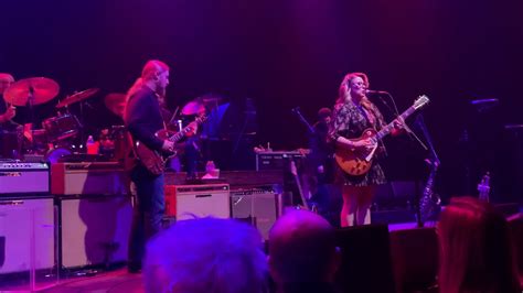 Tedeschi Trucks Band Key To The Highway At The Chicago Theatre 11720 Youtube
