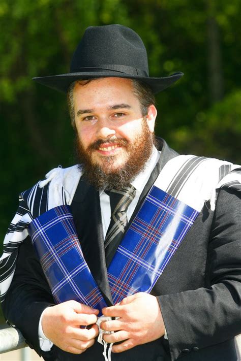 Scottish Jews Have Their Own Tartan After 300 Years Of Waiting Metro News