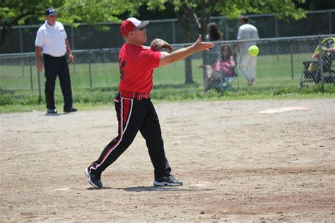 Adult Softball Slow Pitch League Information