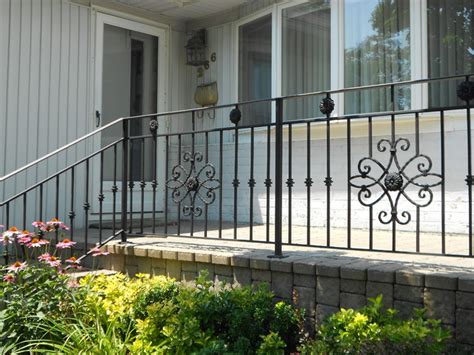 Guards Railings And Fences Traditional House Exterior New York