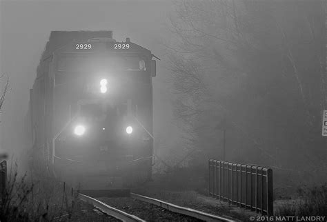 Railpicturesca Matt Landry Photo On A Foggy Spring Morning Cn 2929