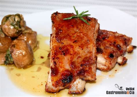 Costillas de cerdo, podrás encontrar información práctica hecha por expertos sobre costillas de cerdo en formato texto, vídeo e imágenes. Ocho recetas con costillas de cerdo para chuparte los dedos