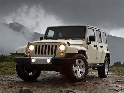 Fotos de Jeep Wrangler Sahara Unlimited 2010