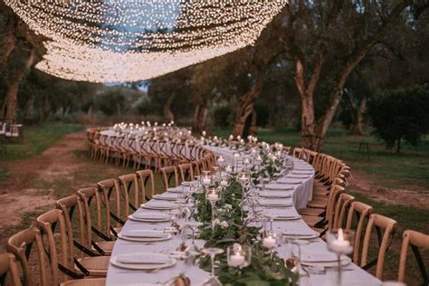 28 Fairy Themed Wedding Ideas To Nail The Woodland Aesthetic