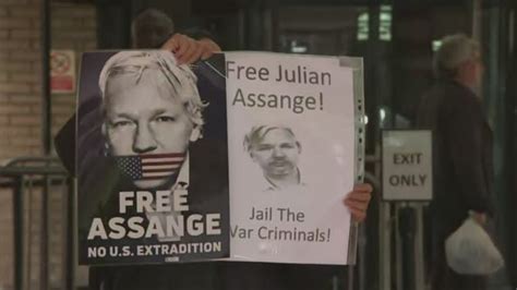 julian assange jailed for 50 weeks for skipping bail
