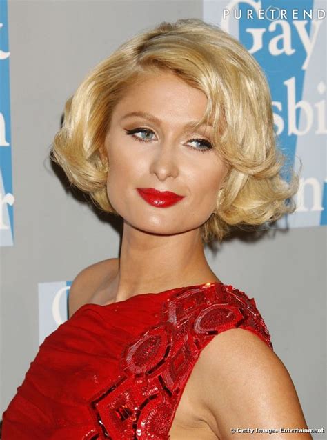 coiffure visage carré paris hilton auréole son visage carré d un carré court et bouclé le