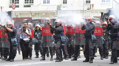 Malaysia Makes Mass Arrests Ahead Of Rally