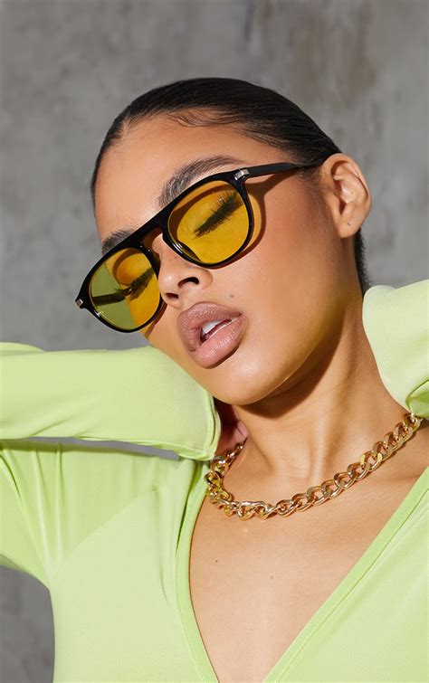 Yellow Lens Round Black Frame Sunglasses Prettylittlething Ca