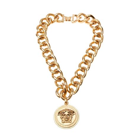 Check out the latest designs in gold chains for men at kalyan jewellers. VERSACE 24K Gold plated chain necklace for men at 1stdibs