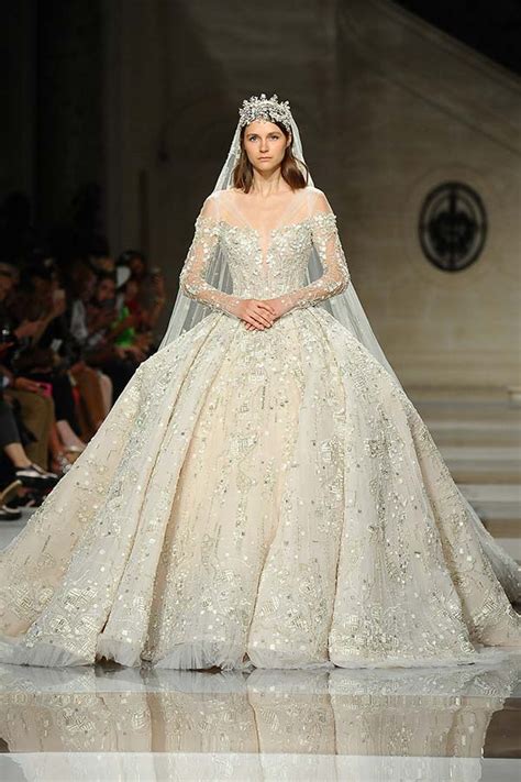 Are you ready to cast your bright beady eyes on a the renowned designer vera wang unveiled this amazing wedding dress at the wedding expo white gold diamond dress is touted as the second most expensive wedding dress in the world till the date. 9 of the most sublime, expensive and over the top wedding ...