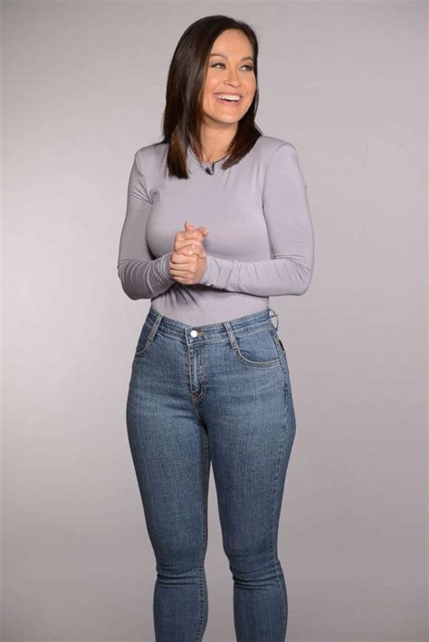 These Jeans Promise To Make You Look 11 Pounds Thinner We Had 4 Women Try Them Out Good