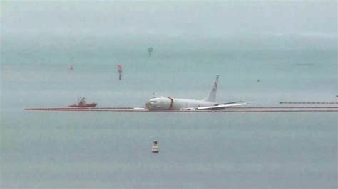 هواپیمای غول‌پیکر آمریکا به آب افتاد خبرآنلاین