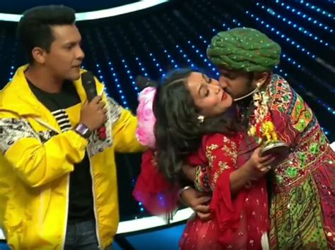 Indian Idol 11 Contestant Forcibly Plants A Kiss On Neha Kakkars Cheek Leaving Her Shocked