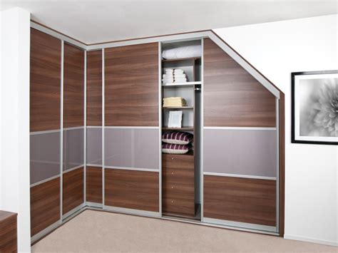 If it's the look and feel of real wood you're after, it could be worth checking out our willoughby range or, for something more contemporary, our elkin models offer crisp lines and elegant details. Corner & L shaped sliding wardrobes