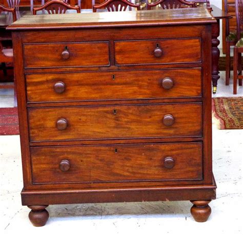 Keep your clothes, items, trinkets and other belongings stored stylishly in one of our practical chests of drawers. Victorian mahogany chest of drawers with 2 short and 3 ...