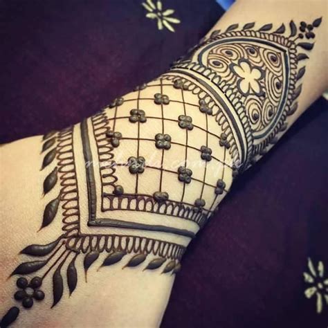 30 Best Bangle Mehndi Designs To Inspire You Henna Designs Hand Wrist Henna Mehndi Designs