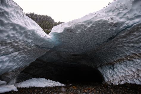 1 Killed 5 Injured In Collapse At Big Four Ice Caves Komo