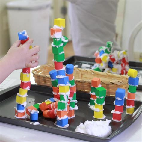 Building Tall Towers Preschoolblocks Preschoolblockplay
