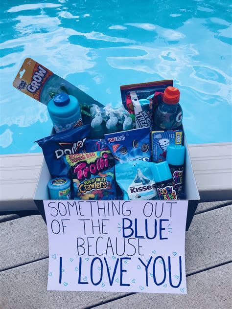 These are great ideas for gifts. blue!! vsco vibes | Diy gifts, Cute birthday gift, Diy ...
