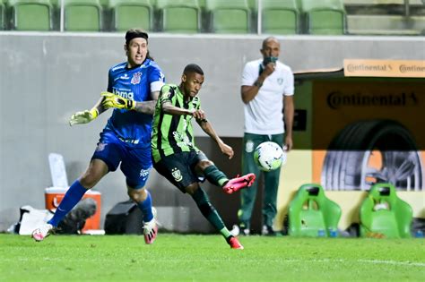 Here you can easy to compare statistics for both teams. Em duelo com emoção e apito polêmico, empate com o ...