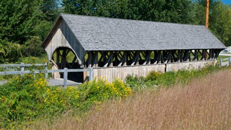 10 Beautiful Covered Bridges In Maine