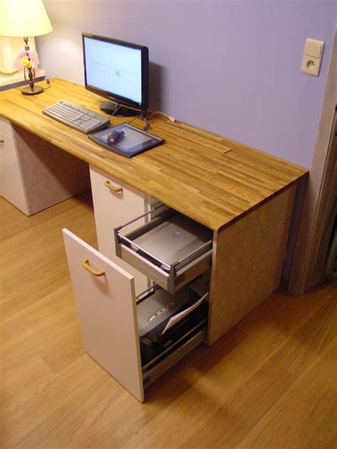 With our desks & tables in a wide range of sizes and styles, you'll find one that fits whatever you want to do in whatever space you have. Custom computer desk - IKEA Hackers