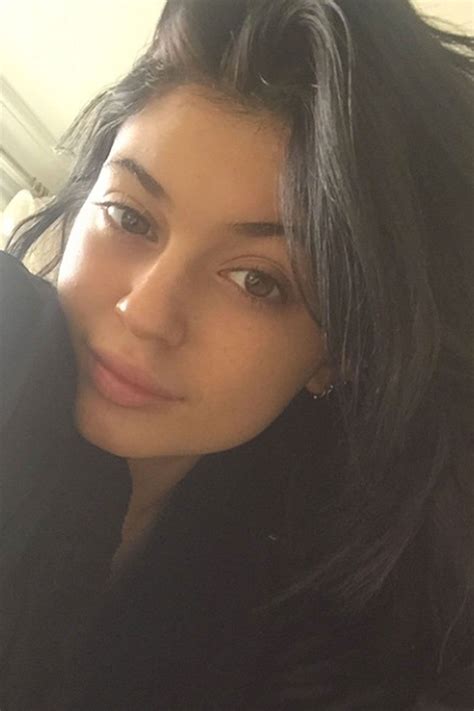 Kylie Jenner No Makeup Selfie Famous Person