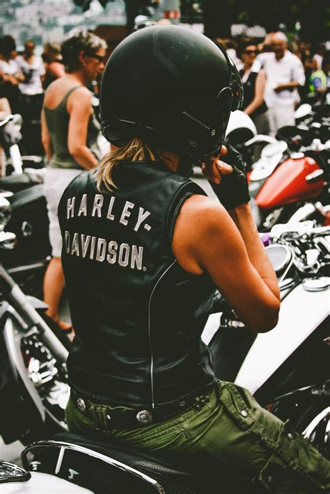 The History Of Women Motorcycle Riders In The Us Chopperexchange