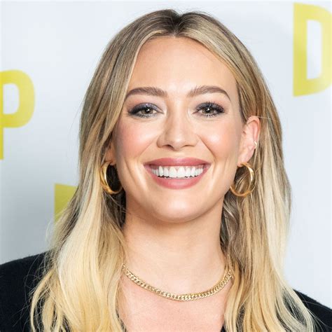Hilary Duff Wiki 2021 Net Worth Height Weight Relationship And Full