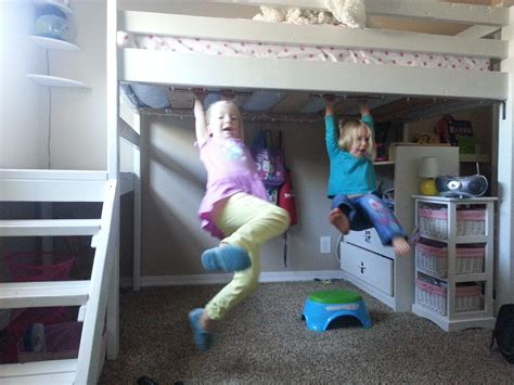Check out the discussion boards, video tutorials, slideshows, and collections of top, new, and best building projects. DIY Twin Loft Bed...for under $100!