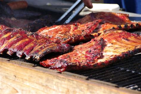 Costillas Asadas A La Parilla Foto De Archivo Imagen De Carne