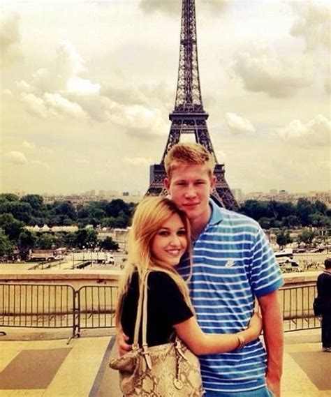 The winger shared a snap of the pair enjoying their special. Ngắm dung nhan Michele Lacroix - vợ sắp cưới của De Bruyne ...